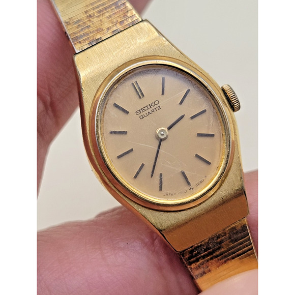 Seiko Quartz 1400-8209 Women\'s Wristwatch Band Gold Base Metal Tone Finish main image 7